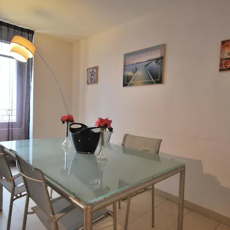 Vieux Port One Bedroom A08 * Cannes